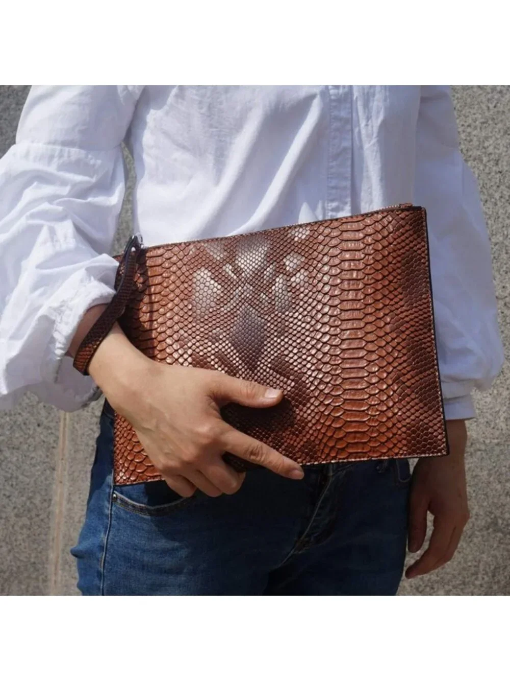 Chic Snakeskin PU Leather Clutch - Stylish Envelope Purse Bag with Hand Strap